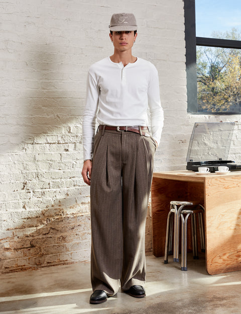 Le Pantalon à rayures 