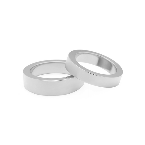 fj watches five jwlry jewelry bijou 2 minimalist band ring anneau bague bandemen thin mince large wide plat flat engraved gravé logo 4mm 6mm voje set ensemble stainless steel acier inoxydable argent silver